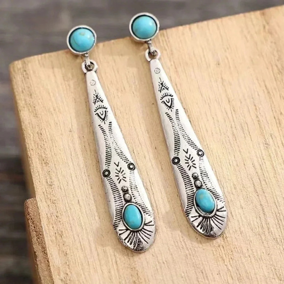 1 LEFT! Bohemian Silver Turquoise Teardrop Earrings - Picture 4 of 4